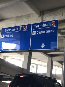 ダニエル・K・イノウエ国際空港　Uber　便利　安い　親切　乗場